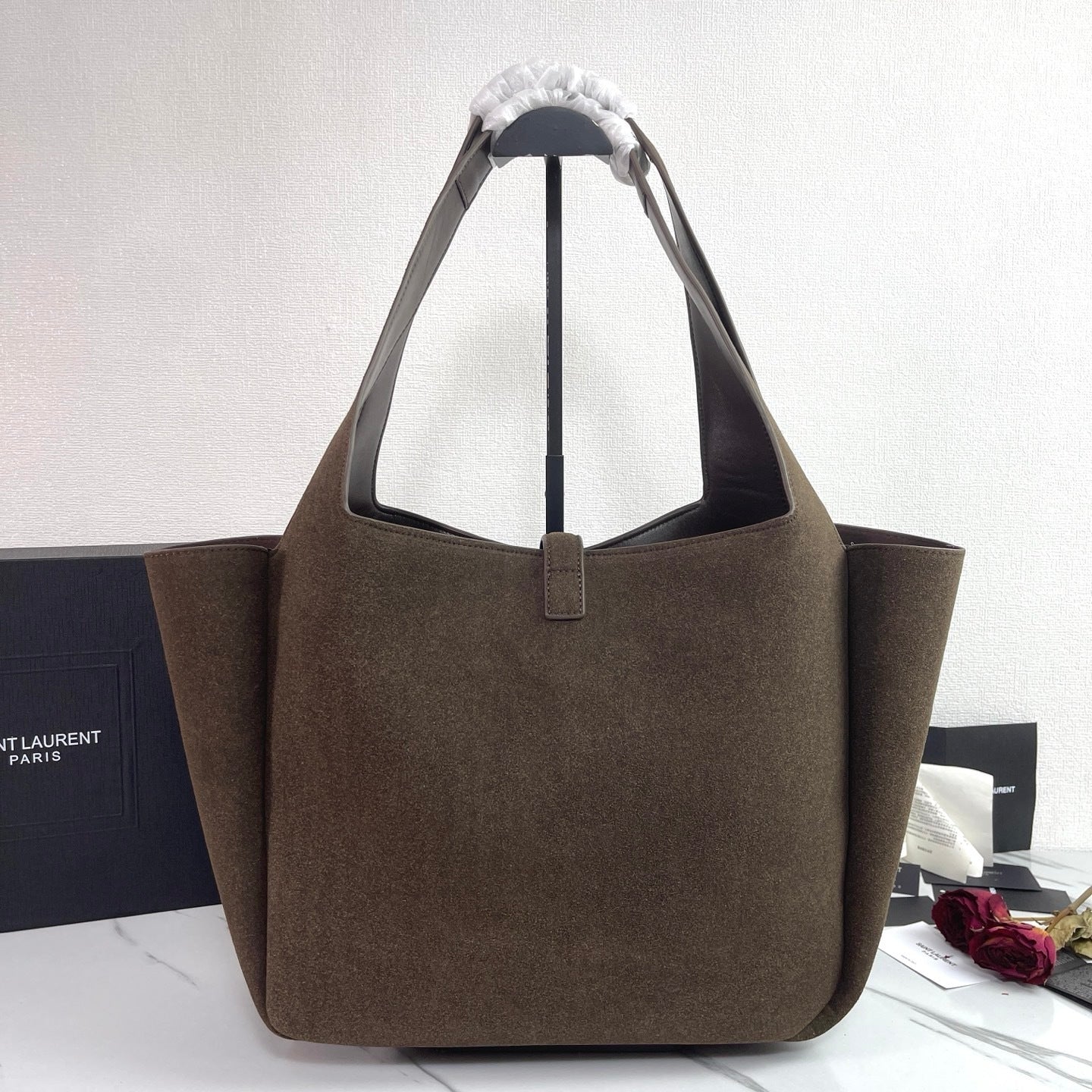 BEA High-Quality Leather Hobo Bag