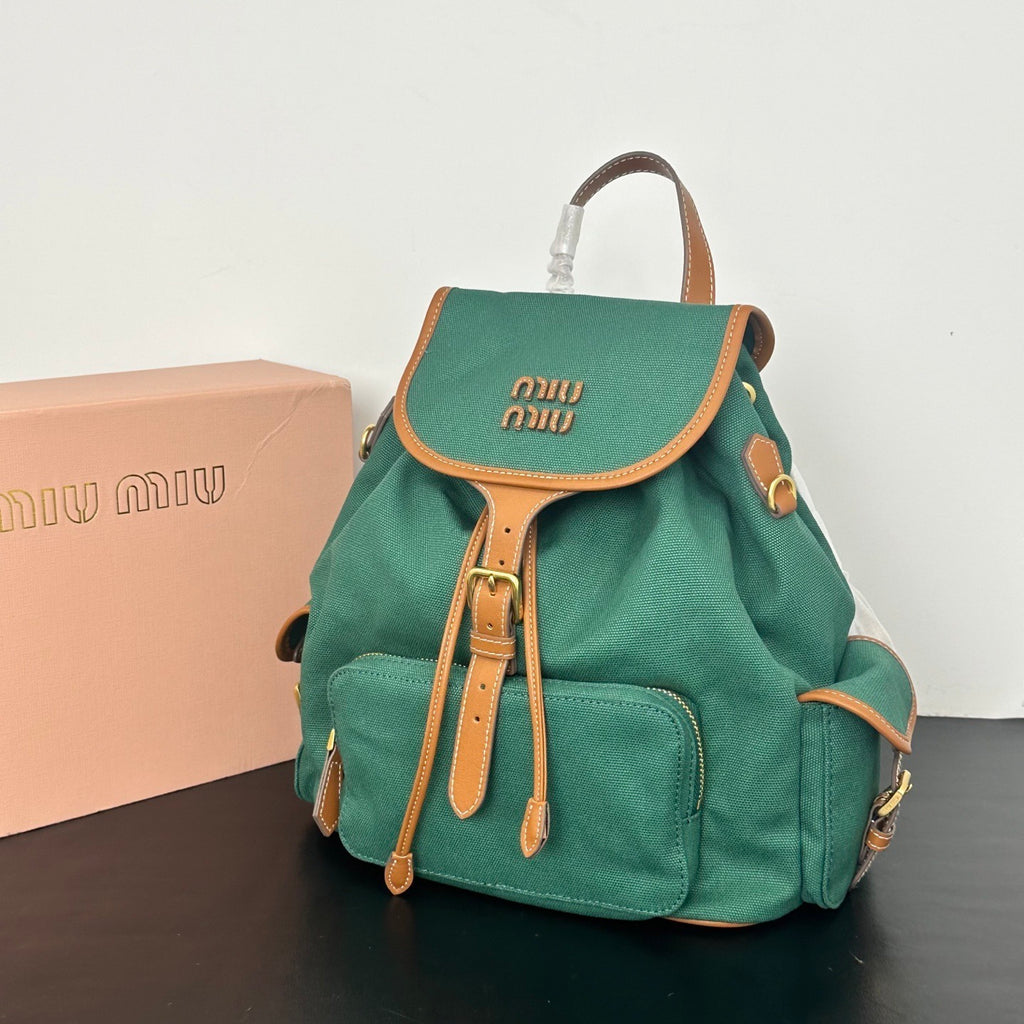 Large Canvas & Leather Backpack – Collegiate Style, 29.5cm