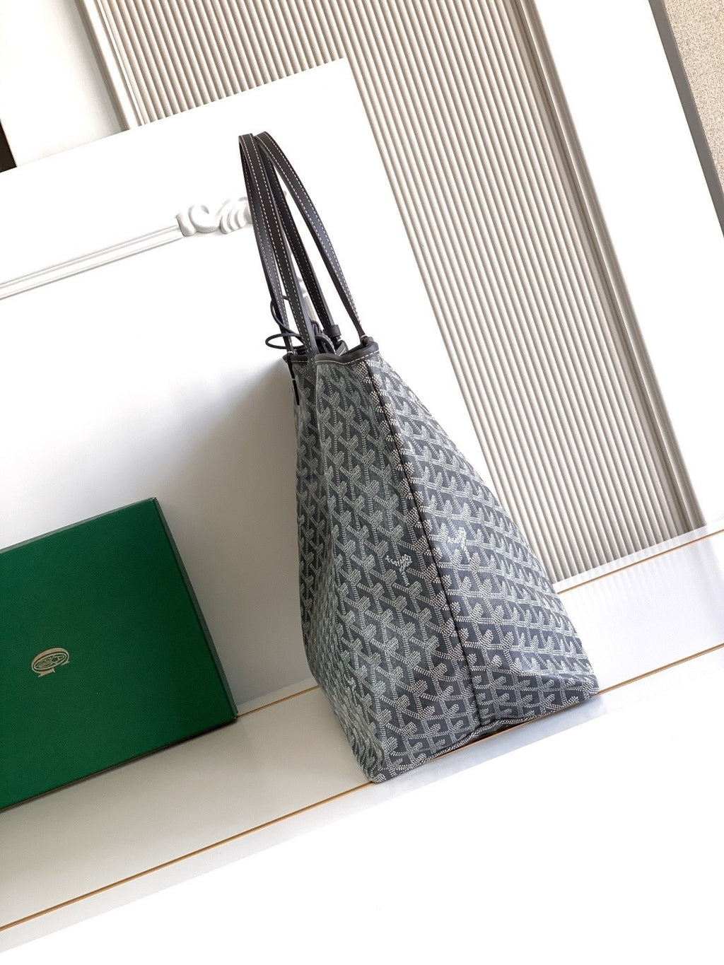 Large Capacity Designer Tote Bag – (Premium Quality )