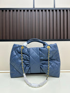 Large Bow-Detail Quilted Leather Shoulder Bag – Soft Padded Finish