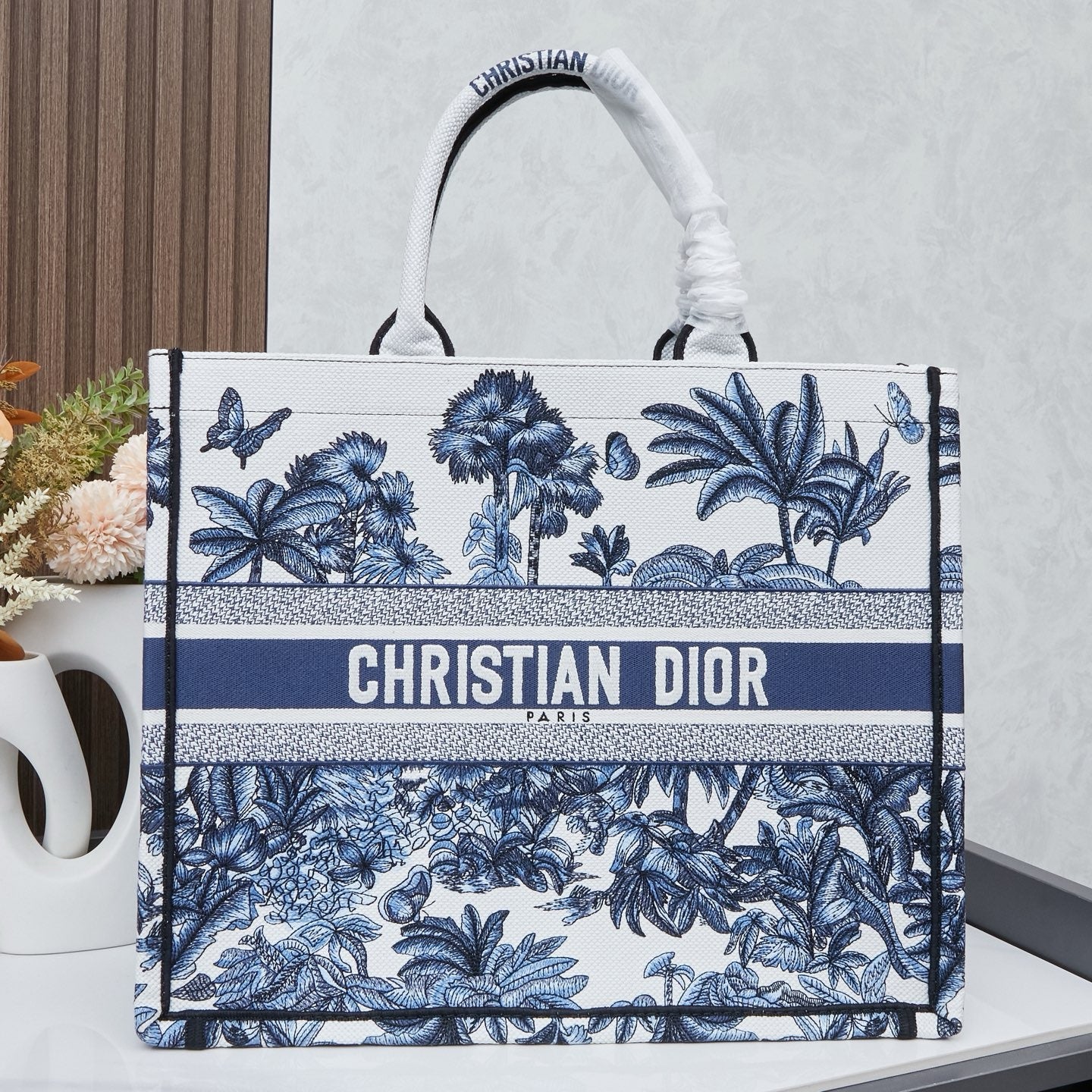 D Book Tote ( Blue Coconut Tree )