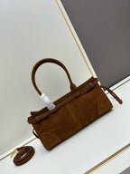 New Arrival P : Vintage-Inspired Glossy Leather Handbag