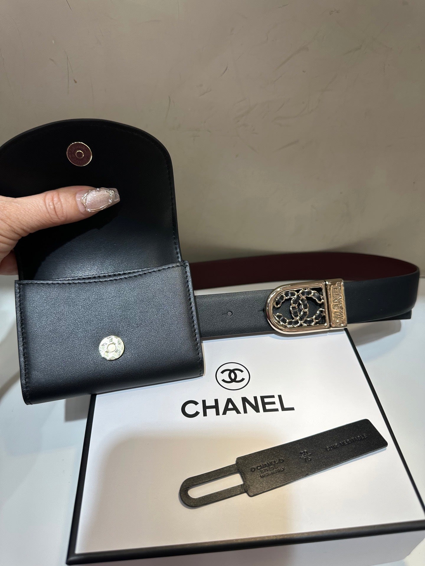 Premium Reversible Leather Belt with Detachable Waist Bag
