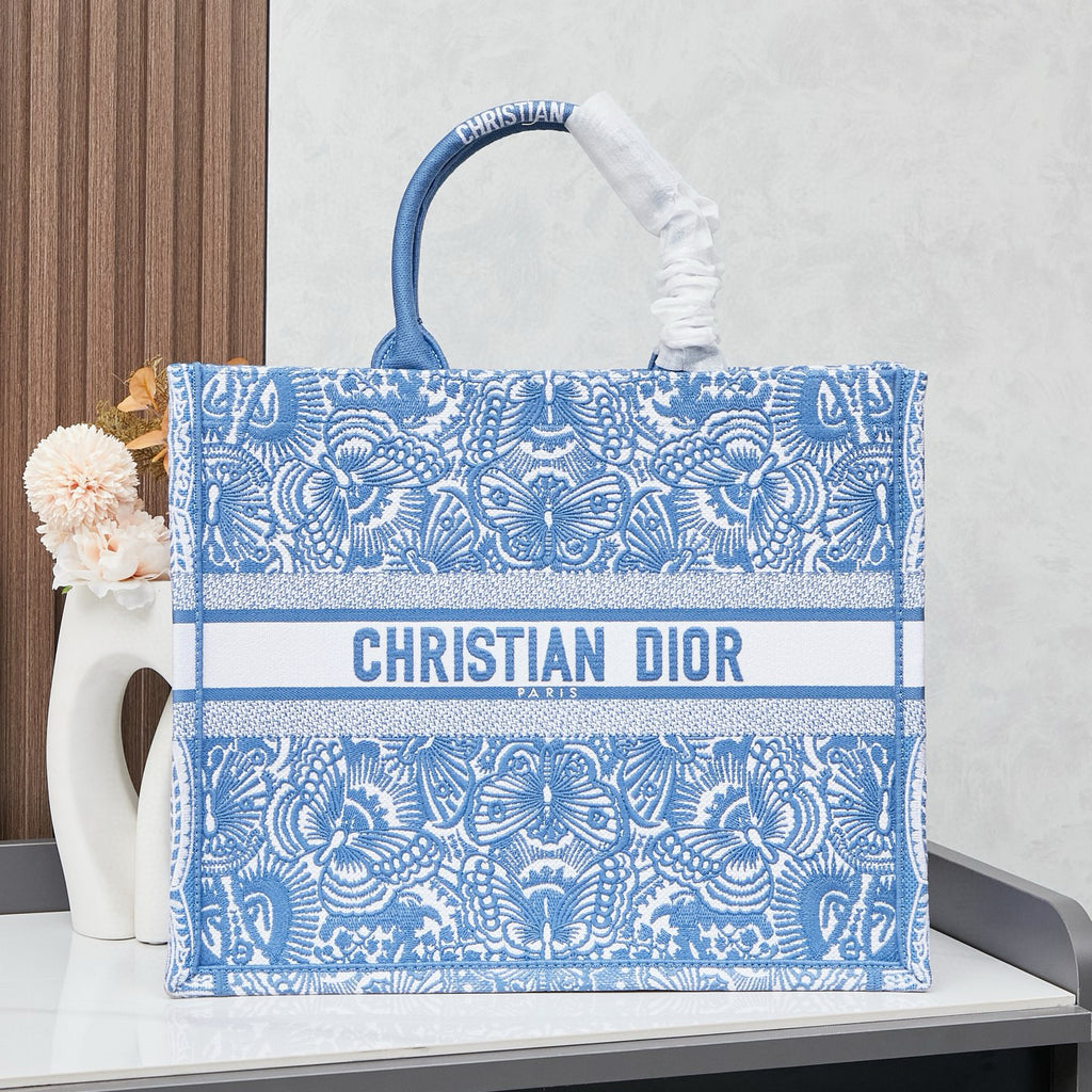 D Book Tote ( light blue butterfly )