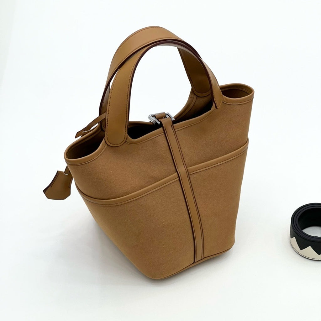 Cow Leather Two-Way Tote Bag – 18 × 14 × 19 cm