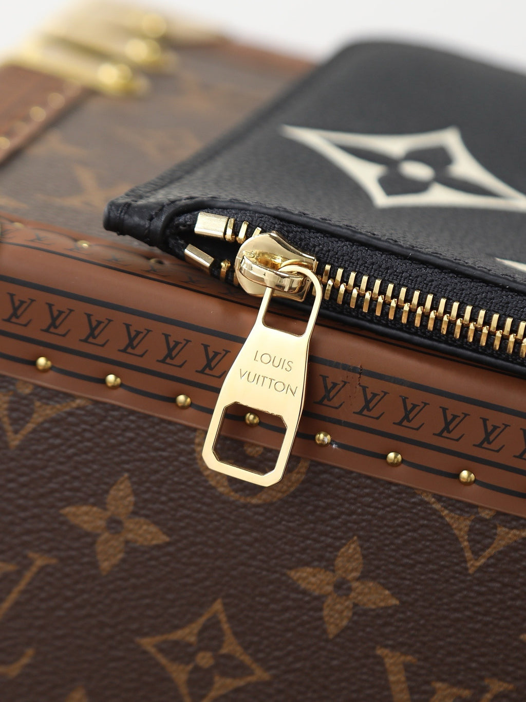 Neverfull Medium Handbag – Premium Monogram Empreinte Leather