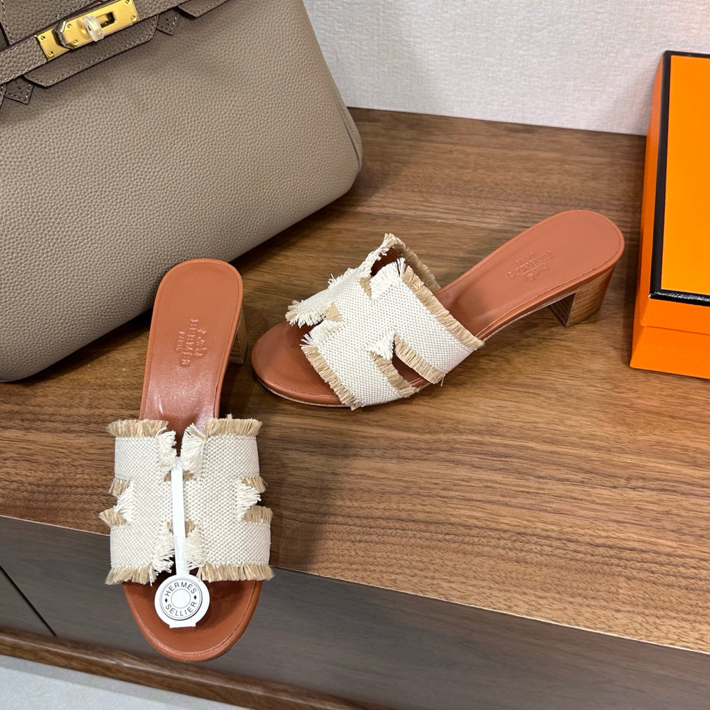 Luxury Oran-Style Velvet Sandals