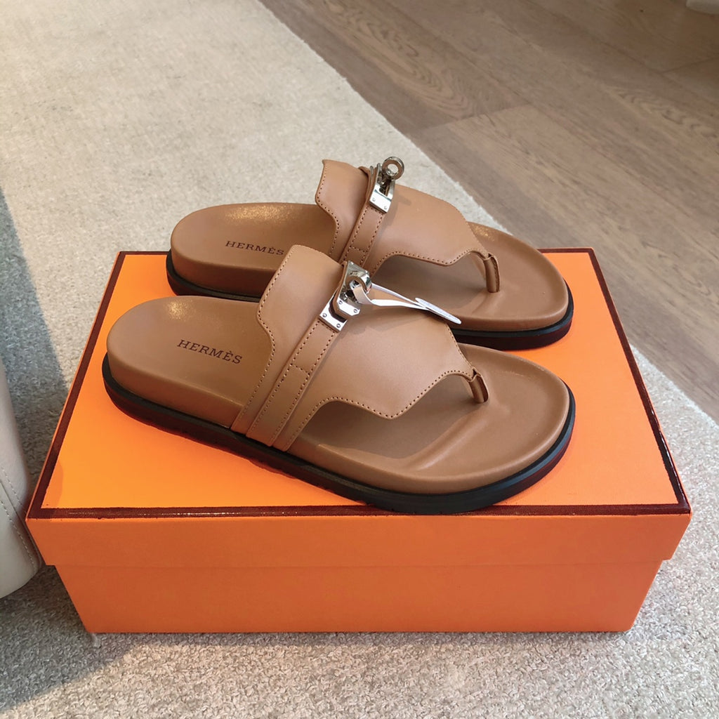 Éclair-Inspired Slide Sandals