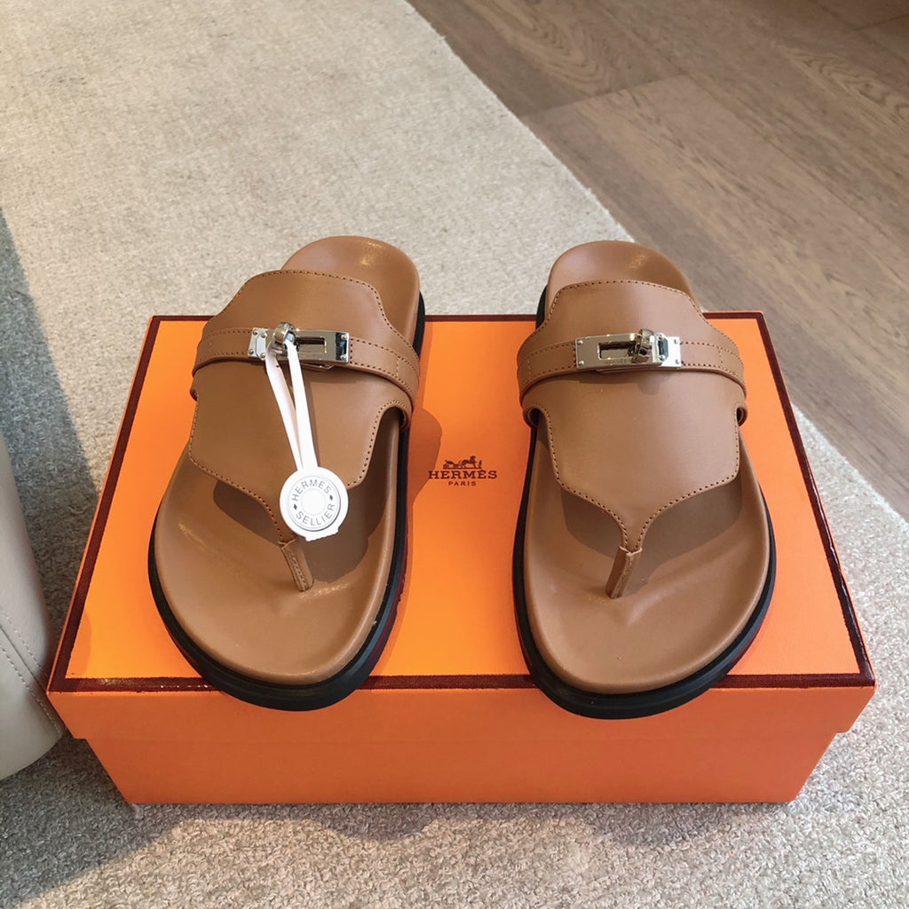 Éclair-Inspired Slide Sandals