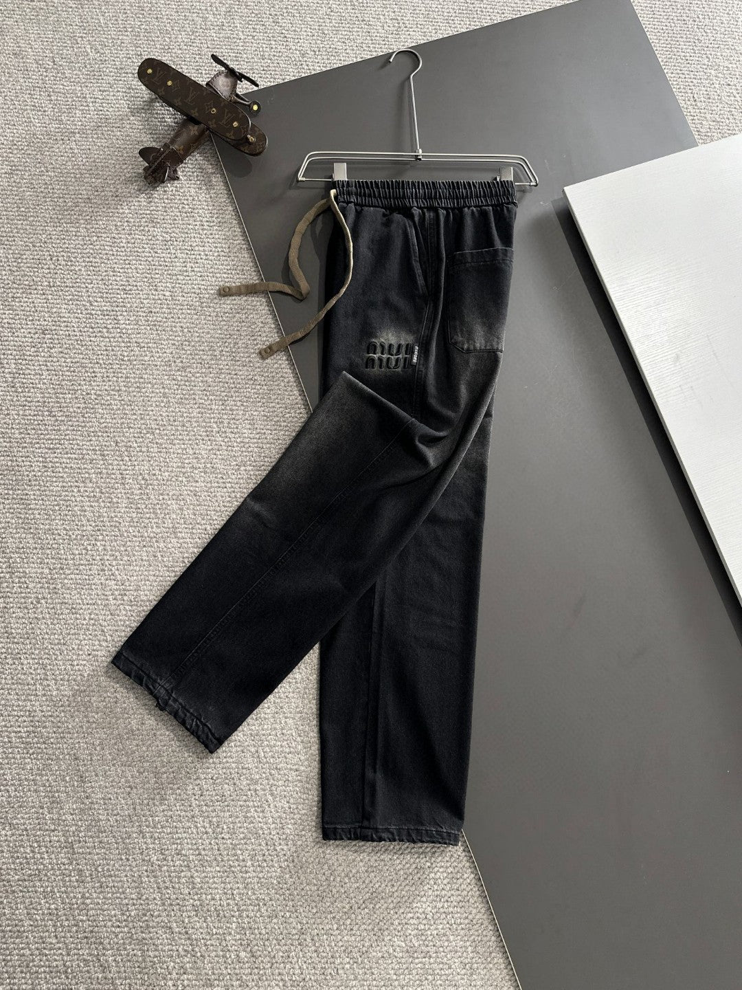 Elastic Waist Fleece-Lined Casual Pants