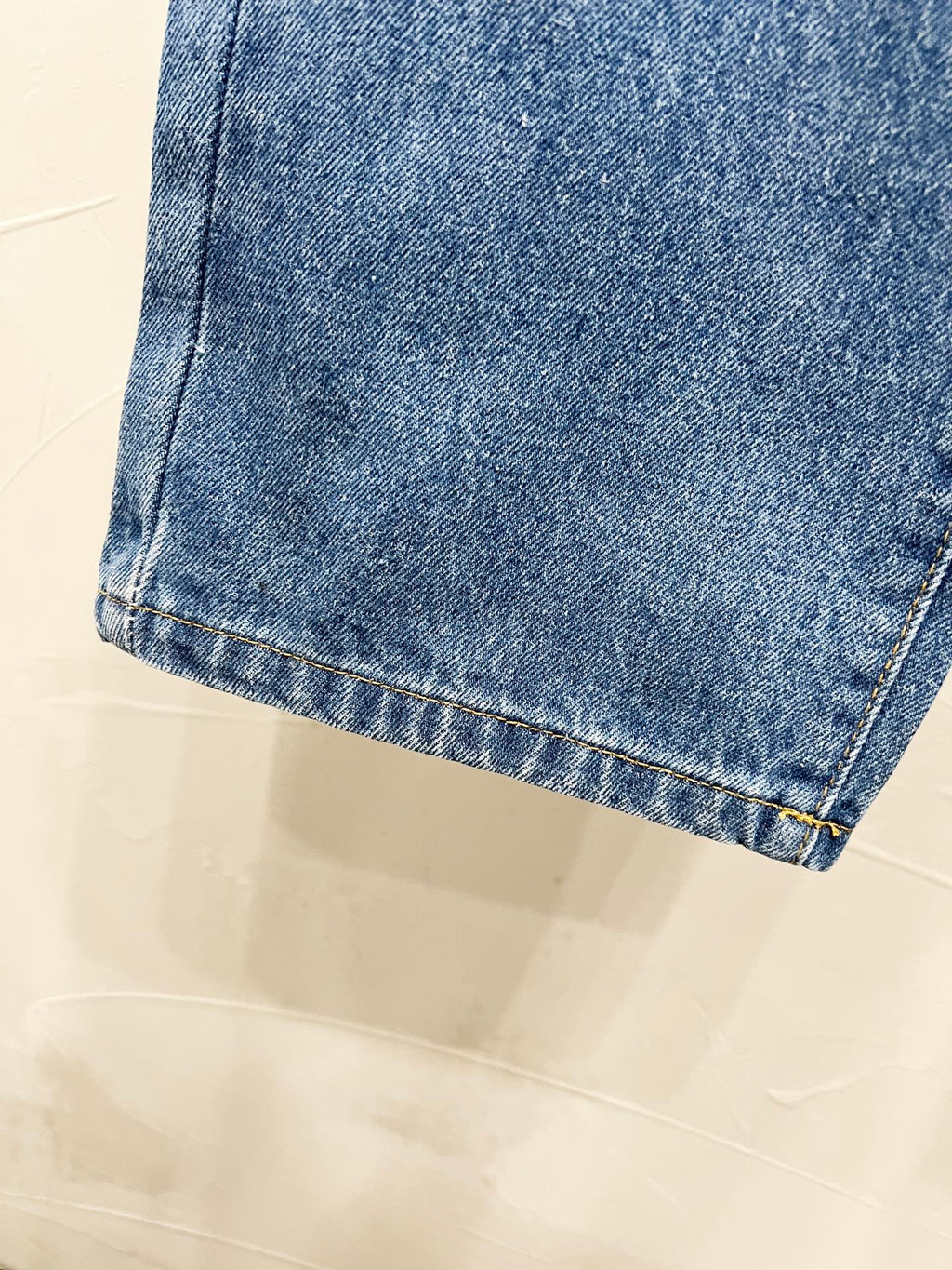 Unisex Straight-Leg Denim Jeans – Washed Finish