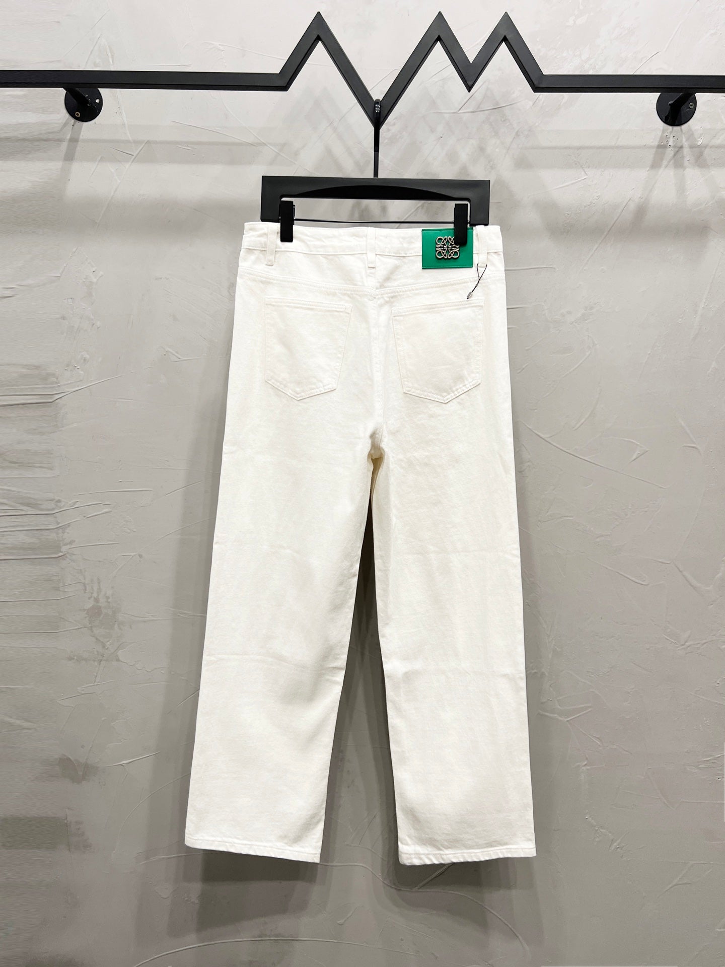 Unisex Straight-Leg Denim Jeans – Washed Finish