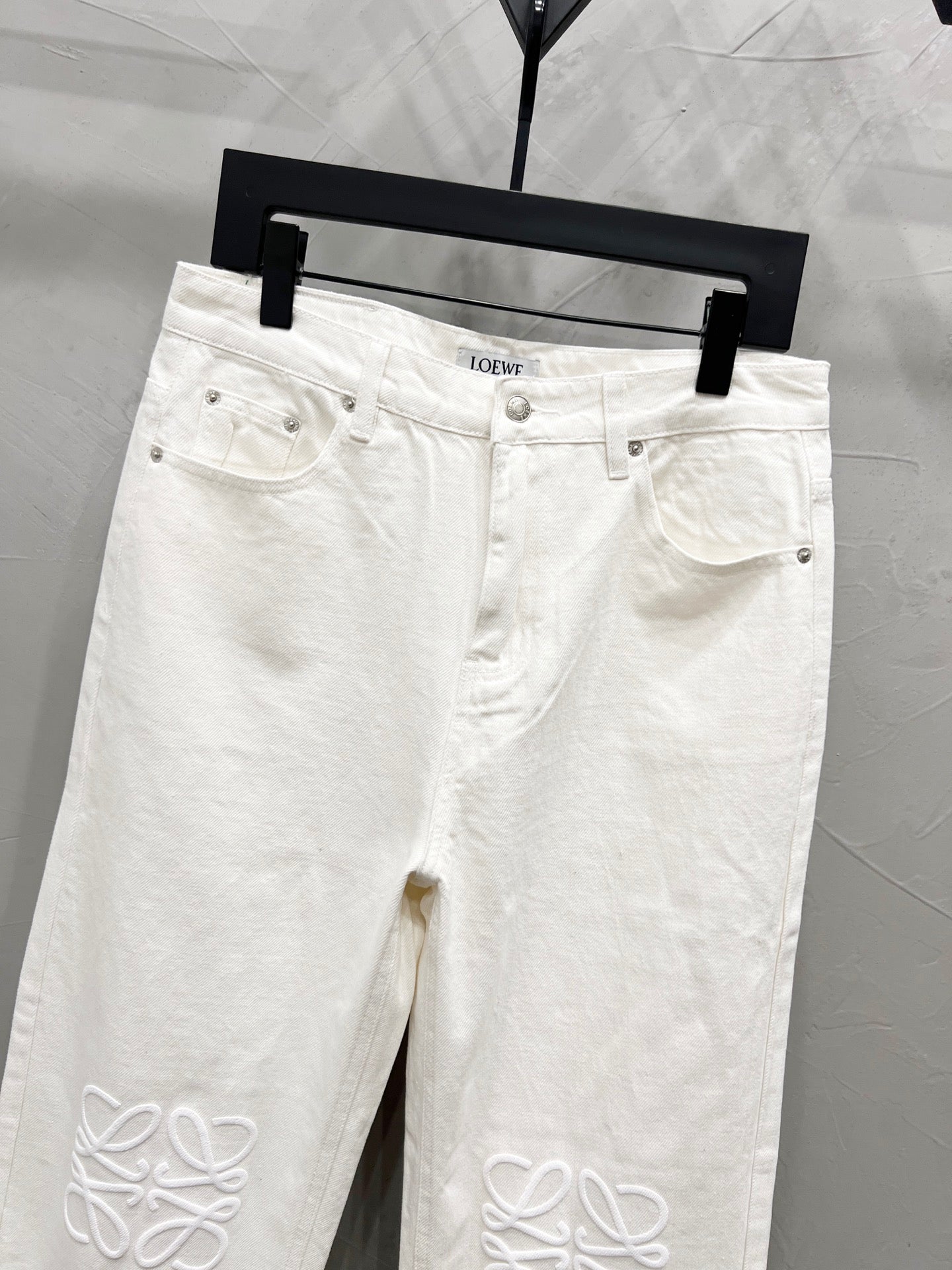 Unisex Straight-Leg Denim Jeans – Washed Finish