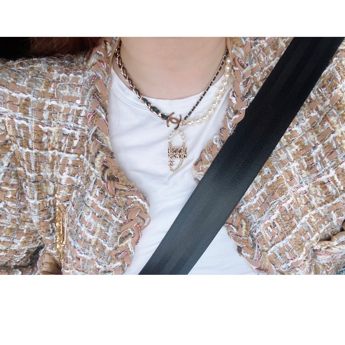 Mini Bag & Pearl Chain Necklace – Statement Design