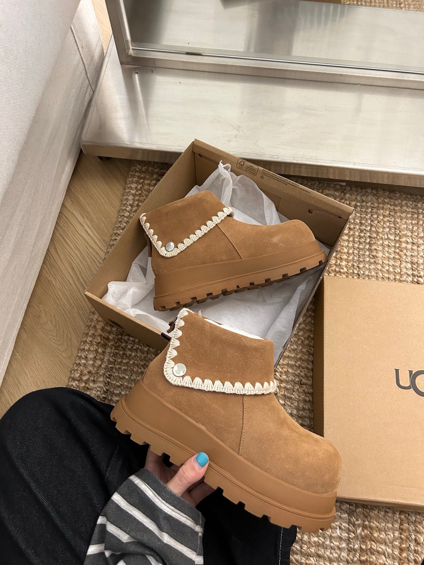 U*G 2025 Retro Tweed-Inspired Martin Boots