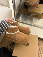 U*G 2025 Retro Tweed-Inspired Martin Boots