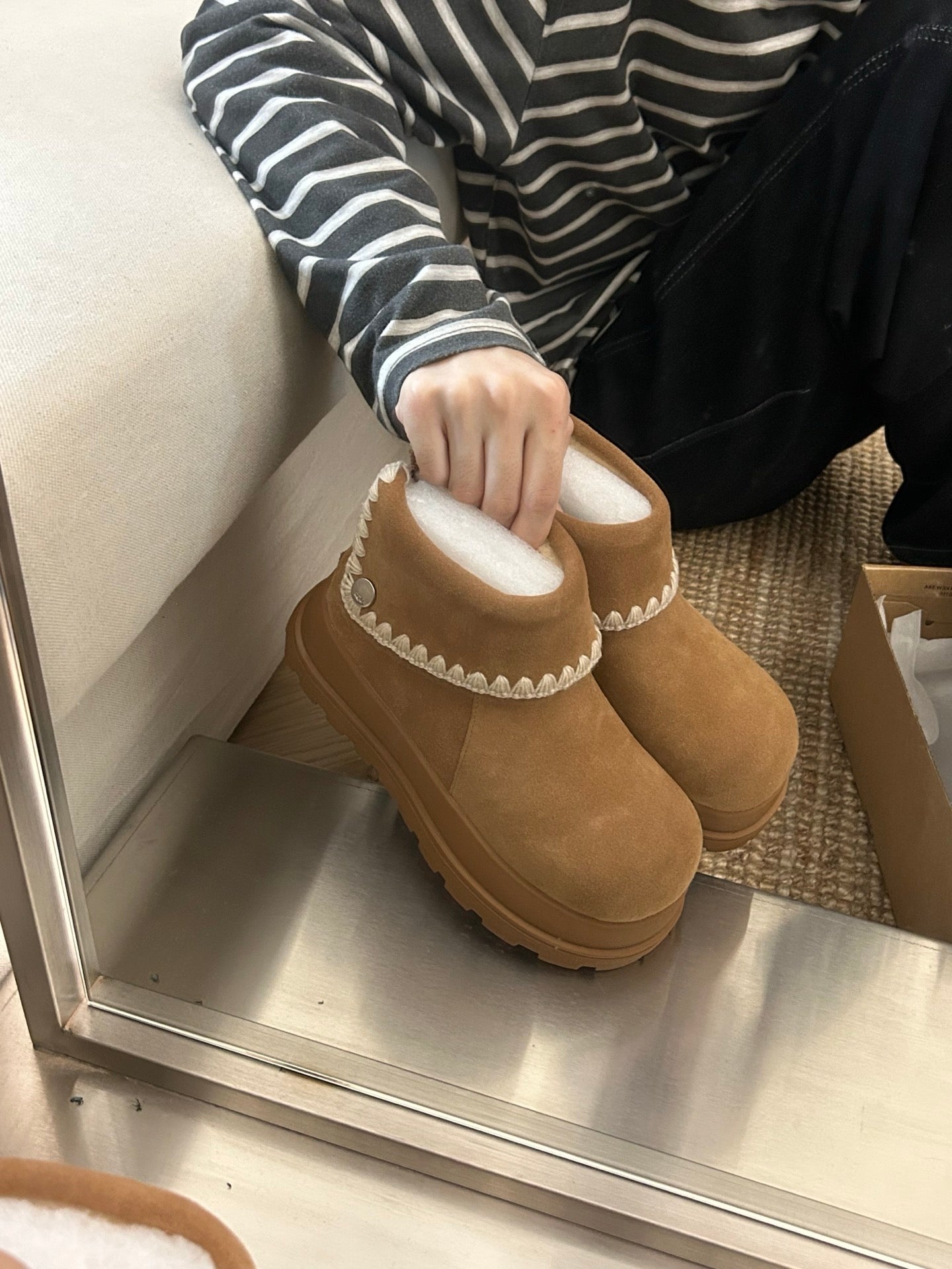 U*G 2025 Retro Tweed-Inspired Martin Boots
