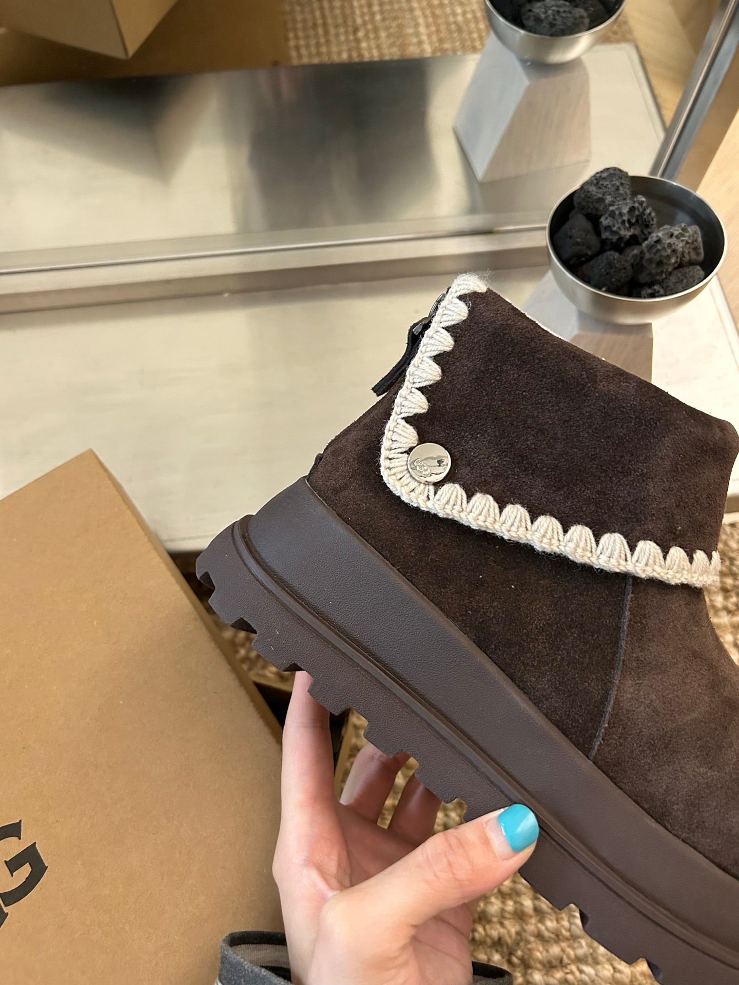 U*G 2025 Retro Tweed-Inspired Martin Boots