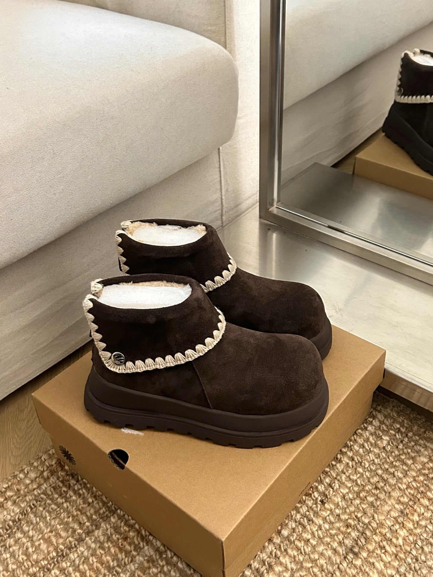 U*G 2025 Retro Tweed-Inspired Martin Boots