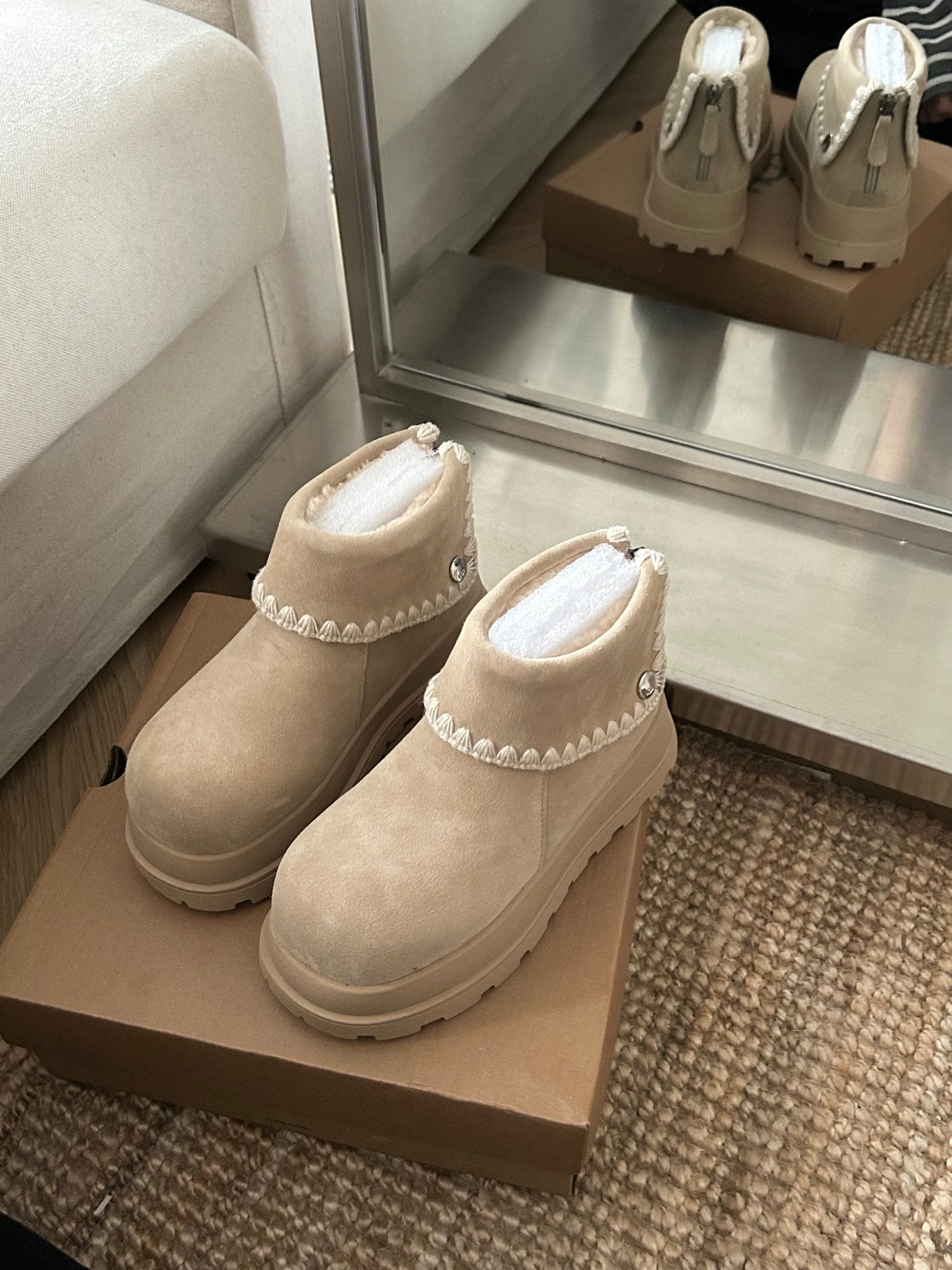 U*G 2025 Retro Tweed-Inspired Martin Boots
