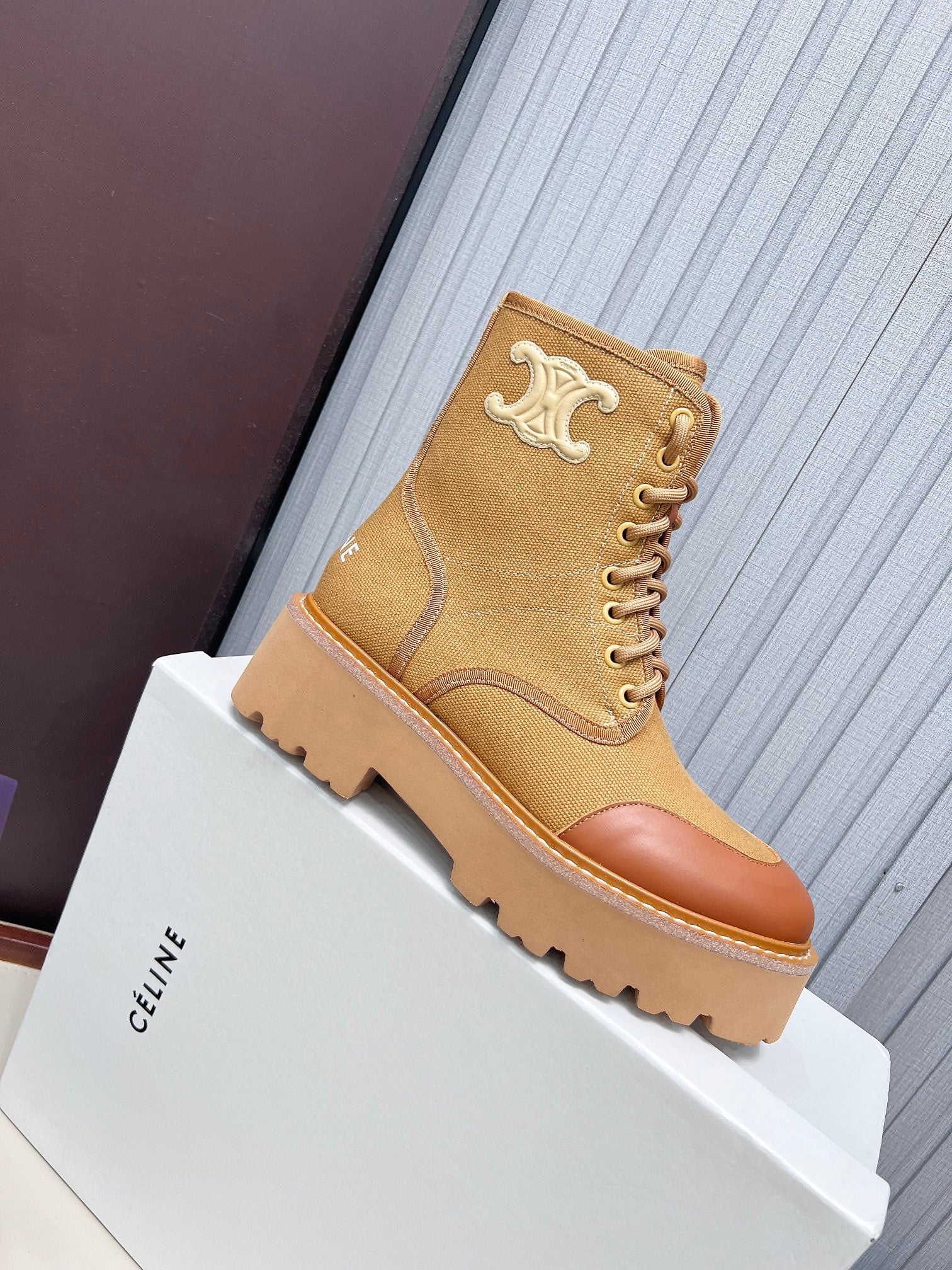 Hot Release: C 2024 Triumph Boots (Inspired by Yang Mi)
