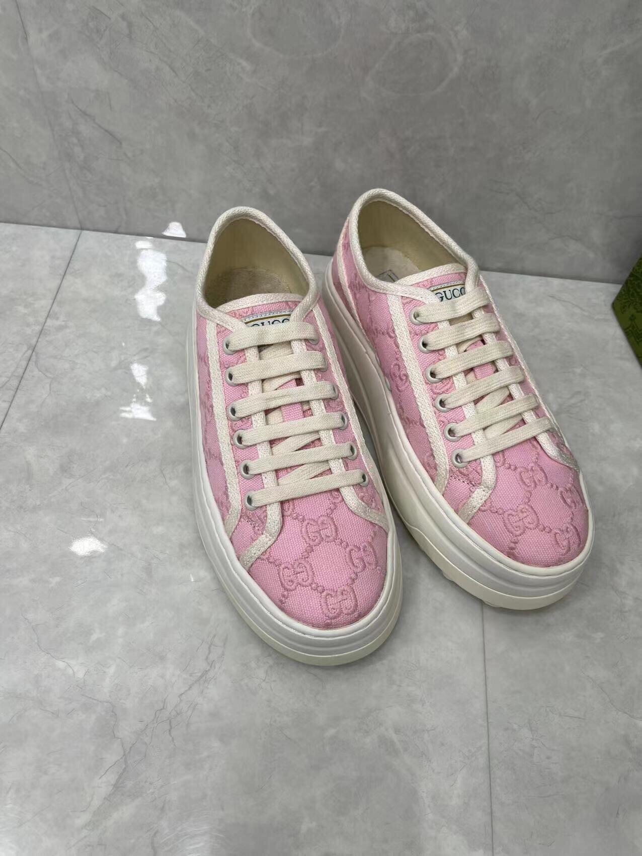 Tennis 1977 – Pink G Embroidered Platform Sneaker