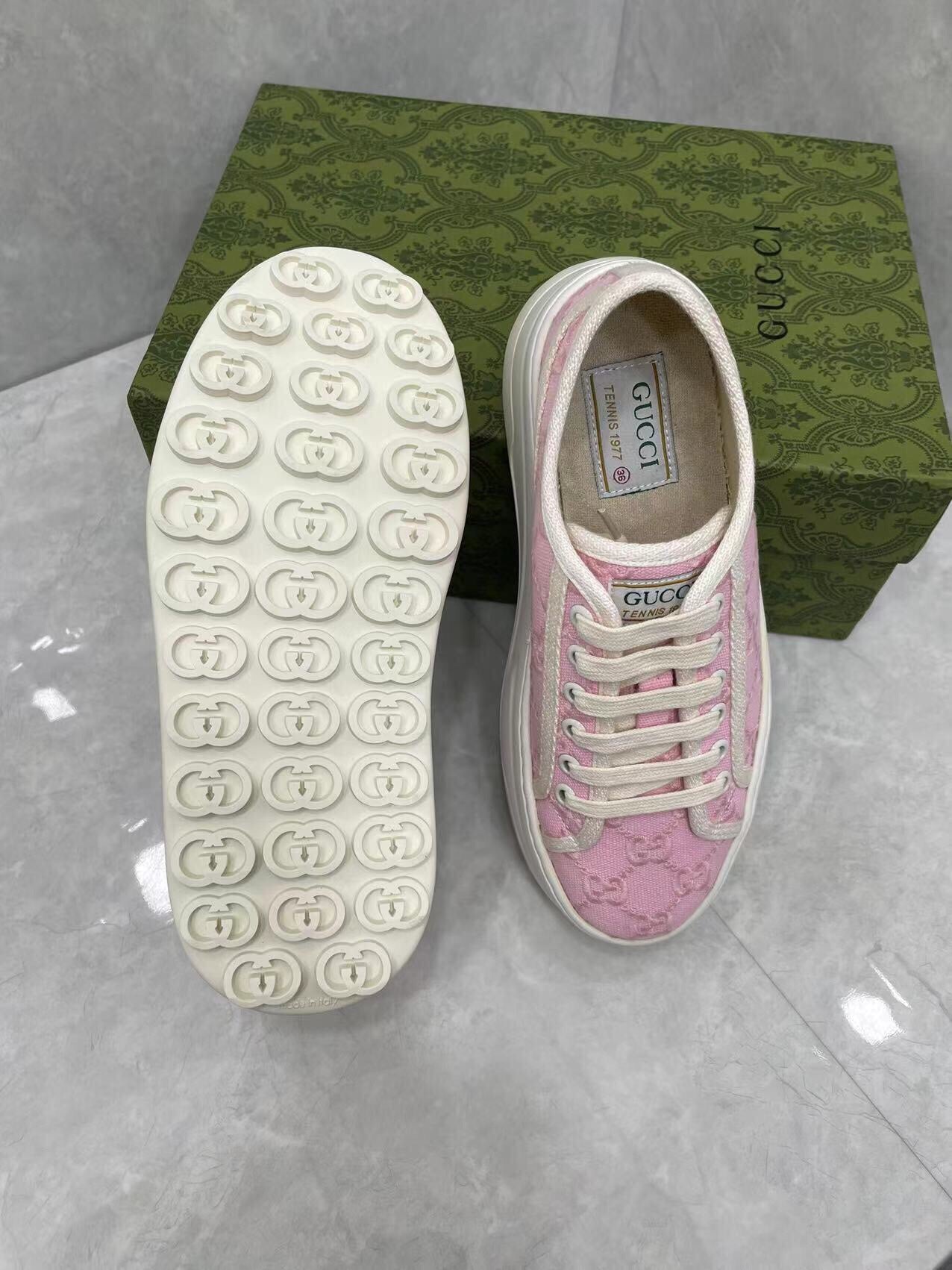 Tennis 1977 – Pink G Embroidered Platform Sneaker