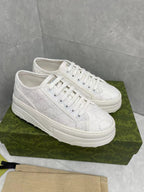 Tennis 1977 – Pink G Embroidered Platform Sneaker