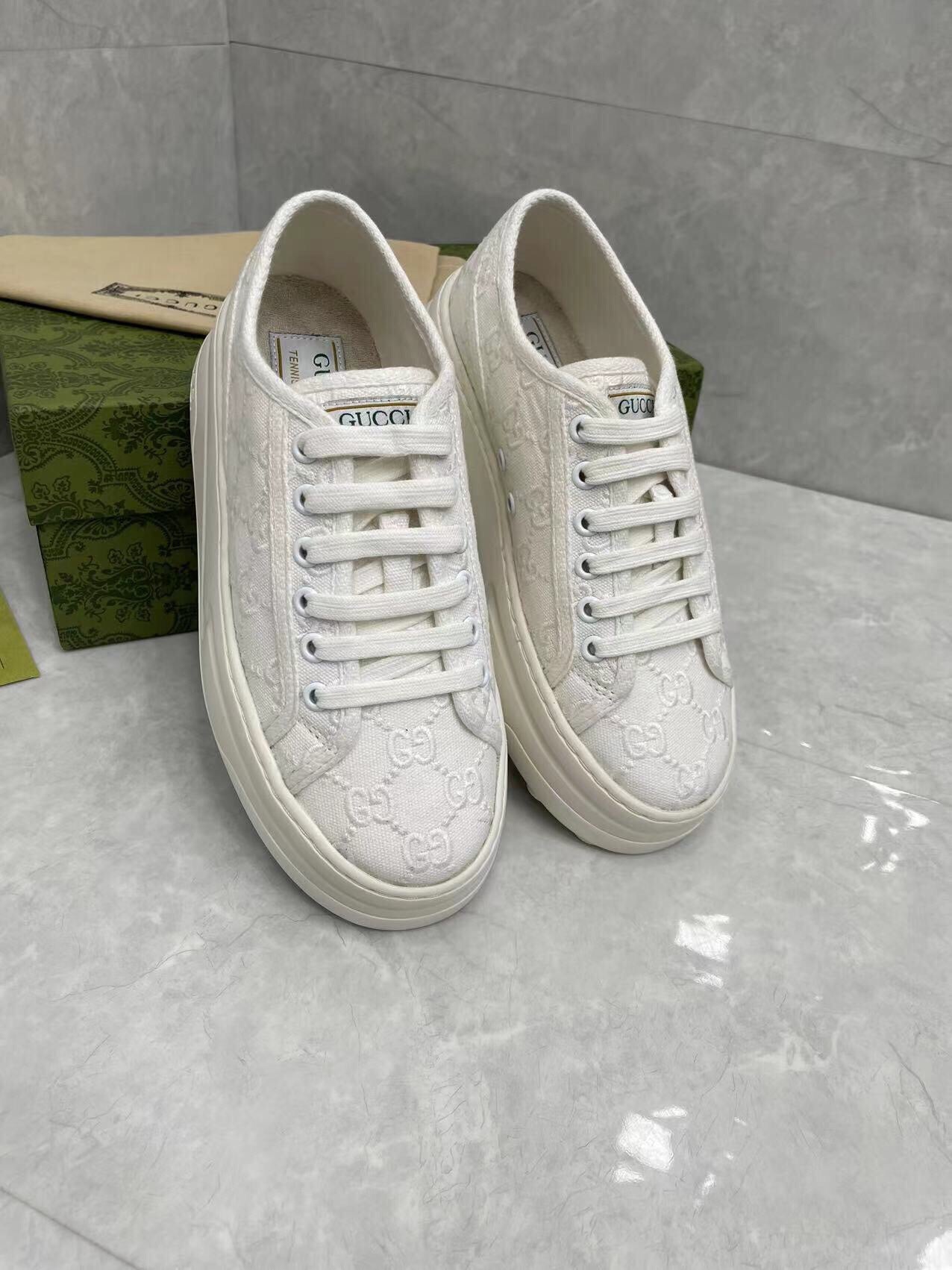 Tennis 1977 – Pink G Embroidered Platform Sneaker