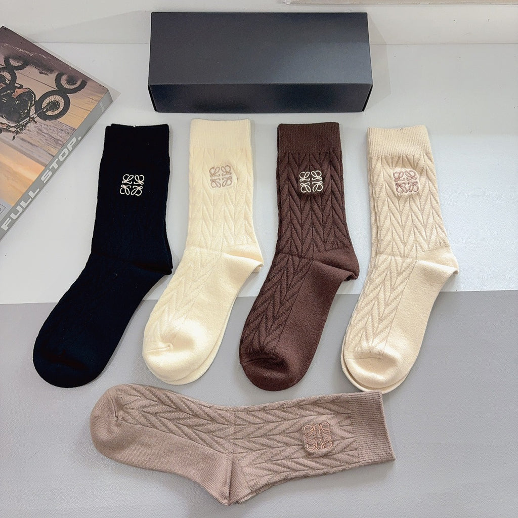 Premium Cashmere Embroidered Knee-High Socks – 5 Pairs Per Box