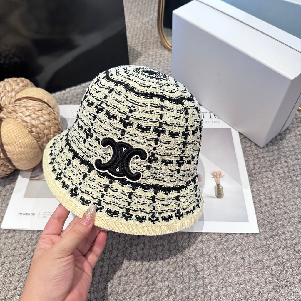 Minimalist Autumn/Winter Bucket Hat – New Season