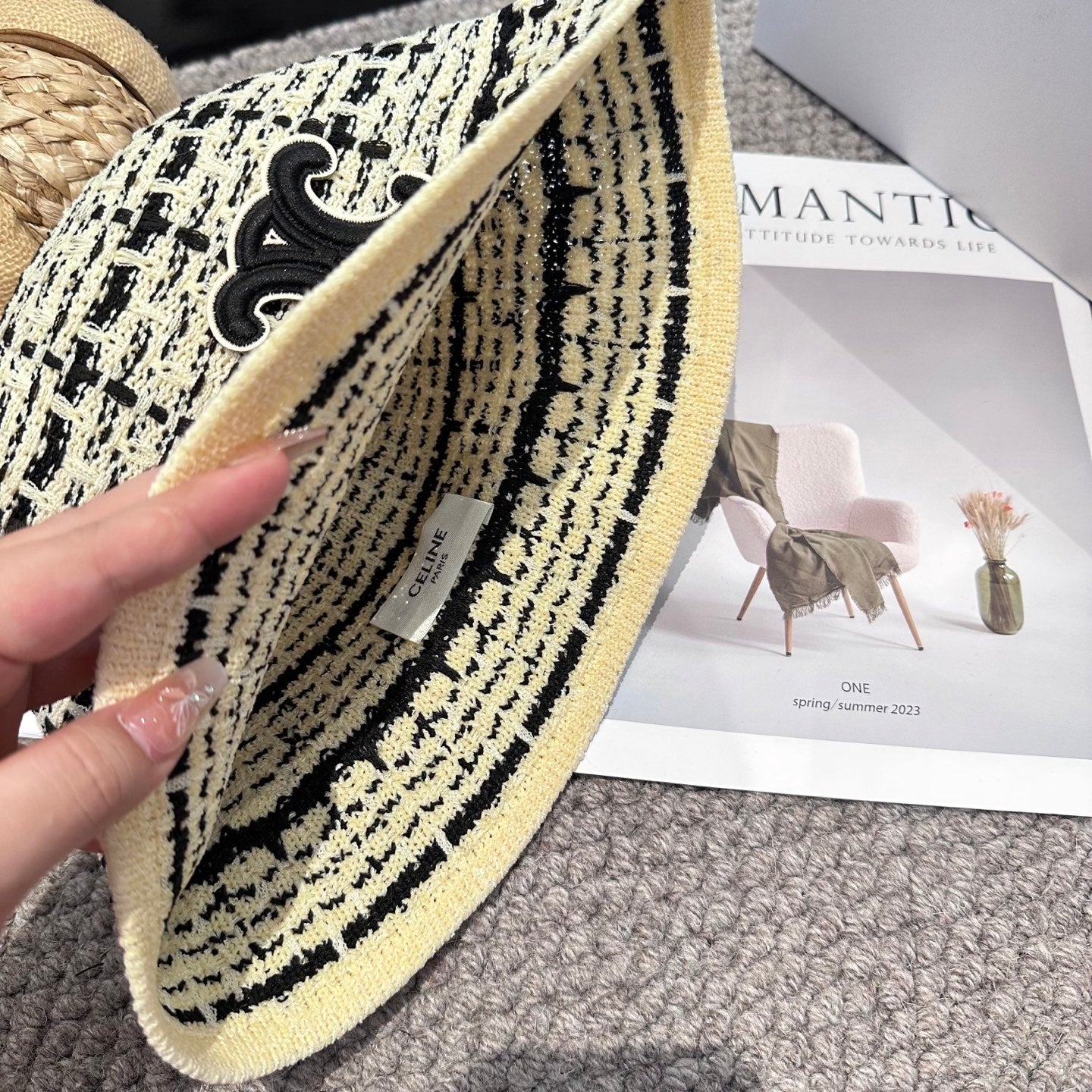 Minimalist Autumn/Winter Bucket Hat – New Season