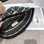 Minimalist Autumn/Winter Bucket Hat – New Season