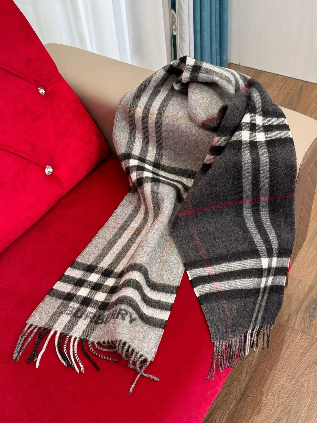 Premium Cashmere Contrast Plaid Scarf — Unisex — 30 × 168 cm