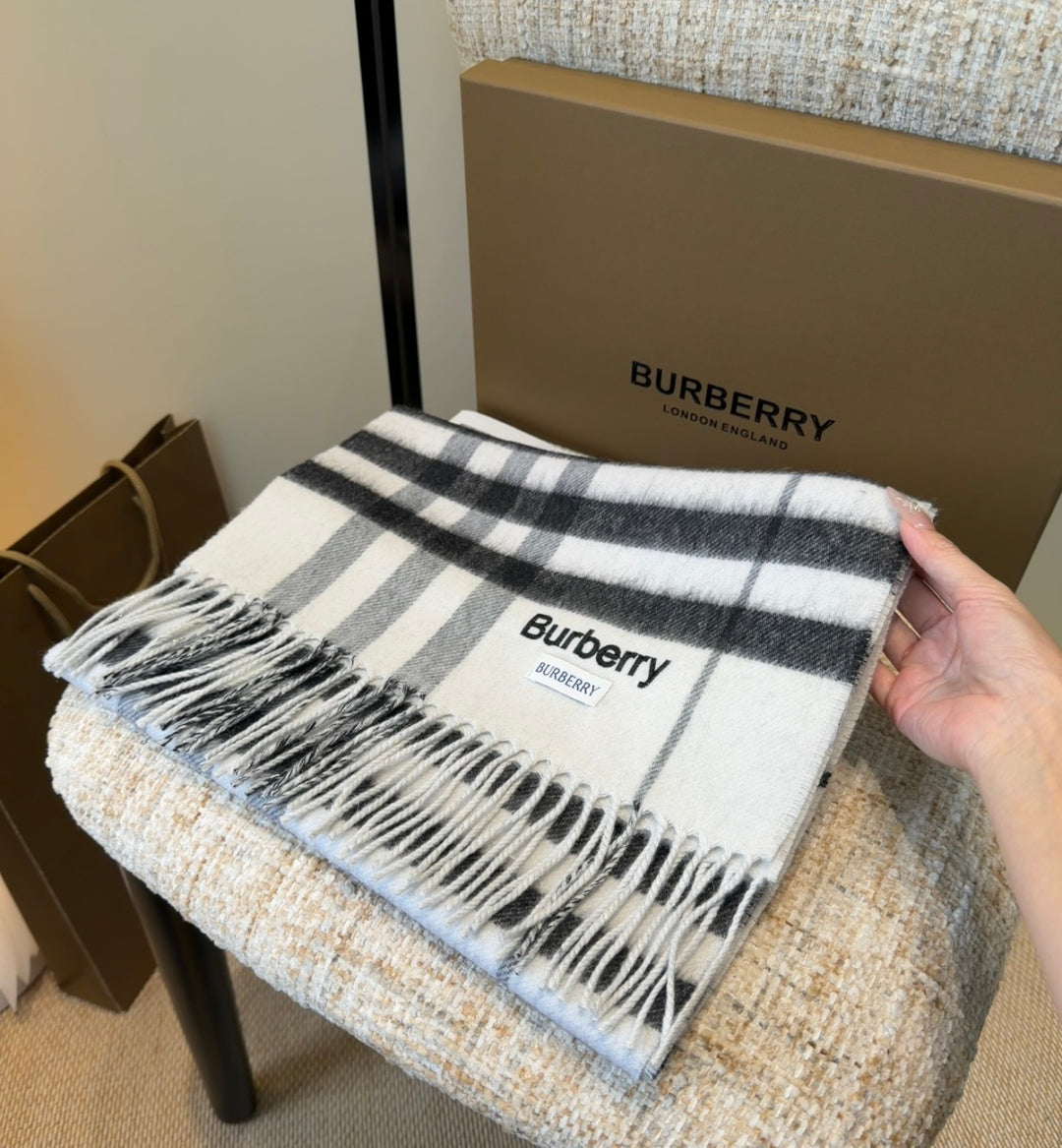 Double-Sided Cashmere Blend Scarf — Unisex — 180 × 30 cm