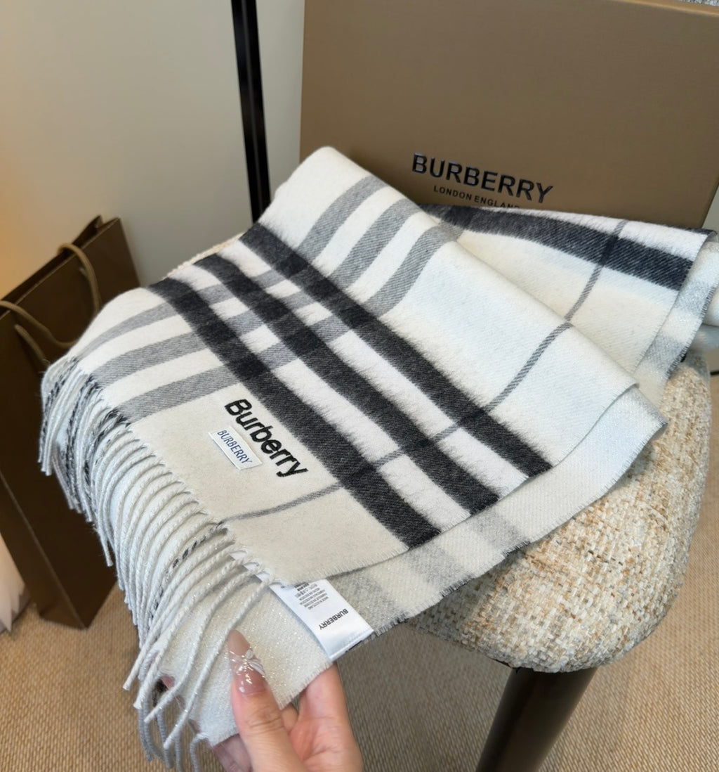 Double-Sided Cashmere Blend Scarf — Unisex — 180 × 30 cm