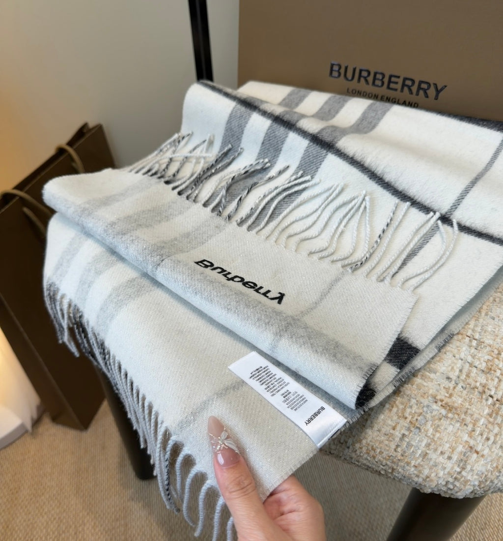 Double-Sided Cashmere Blend Scarf — Unisex — 180 × 30 cm