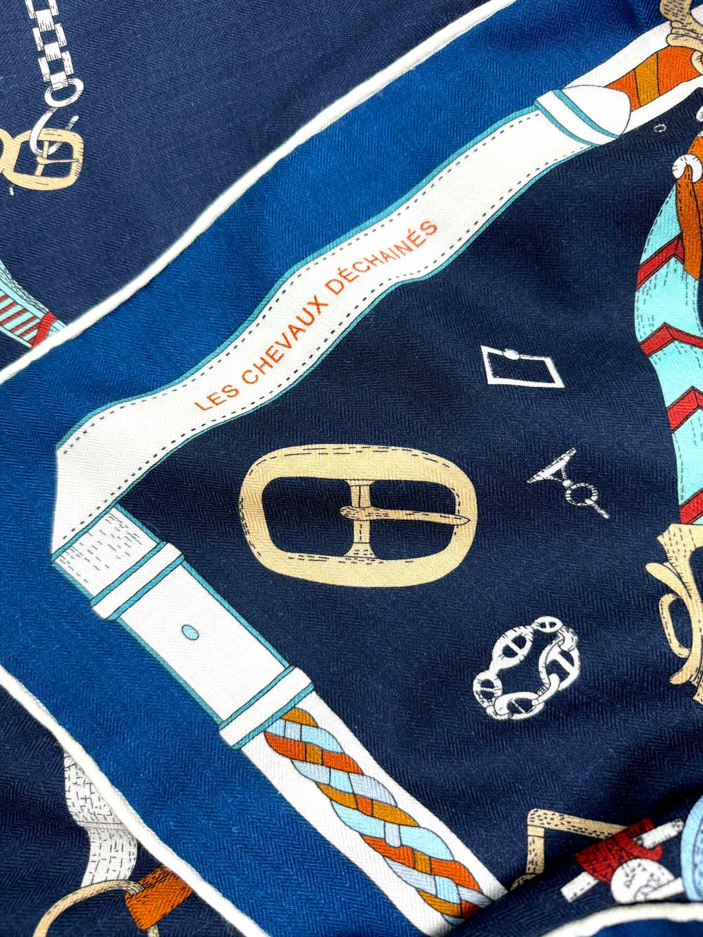 New Luxury Double-Sided Cashmere & Silk Square Scarf — 135 × 135 cm