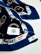 New Luxury Double-Sided Cashmere & Silk Square Scarf — 135 × 135 cm