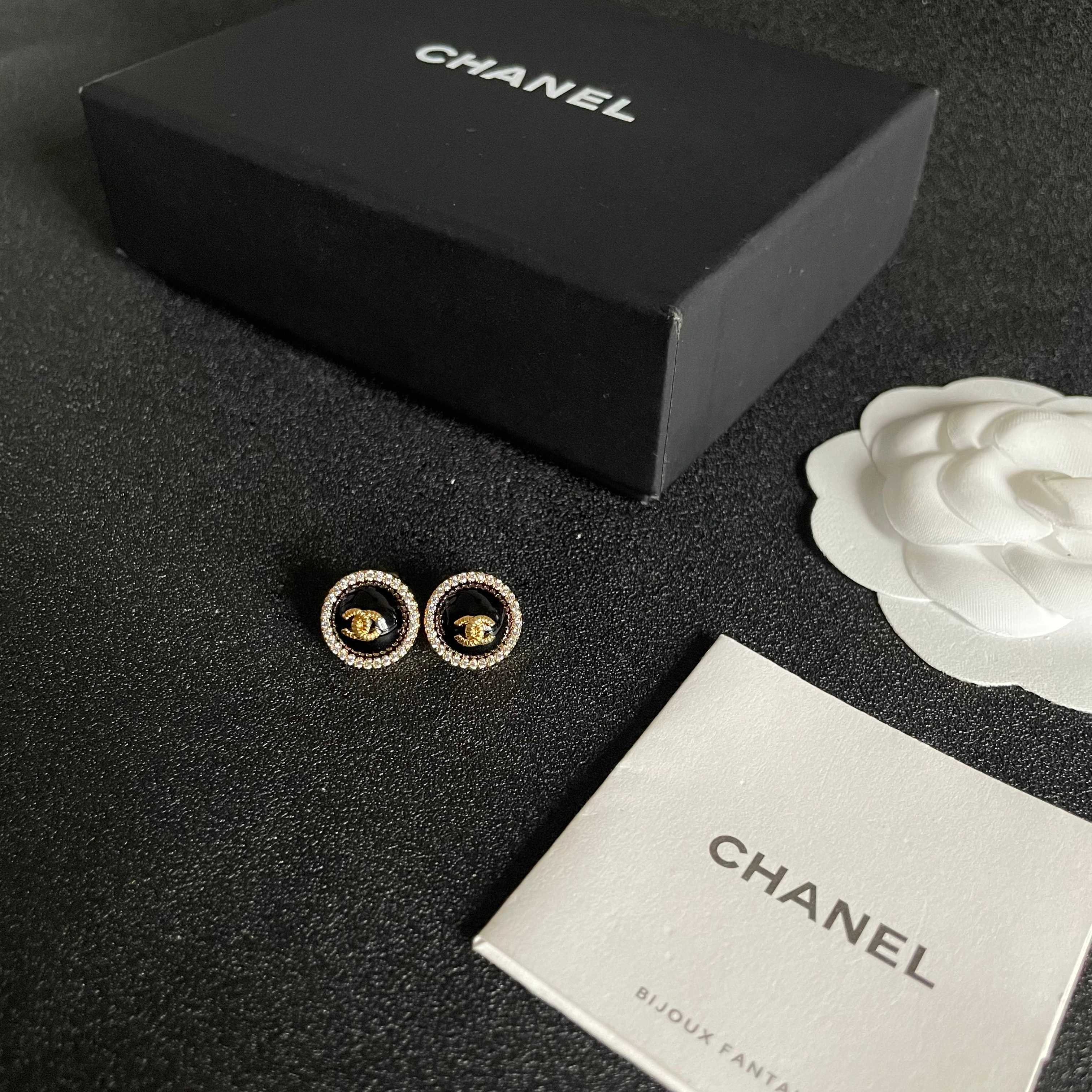 Vintage-Inspired Double-C Stud Earrings — Elegant & Refined