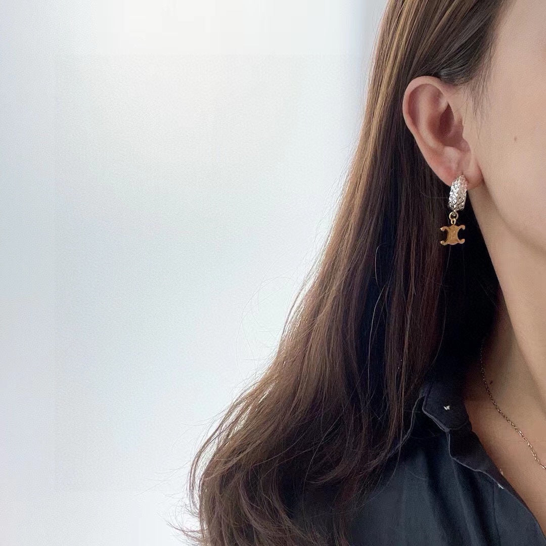 Vintage-Inspired Minimalist Stud Earrings | Quiet Luxury
