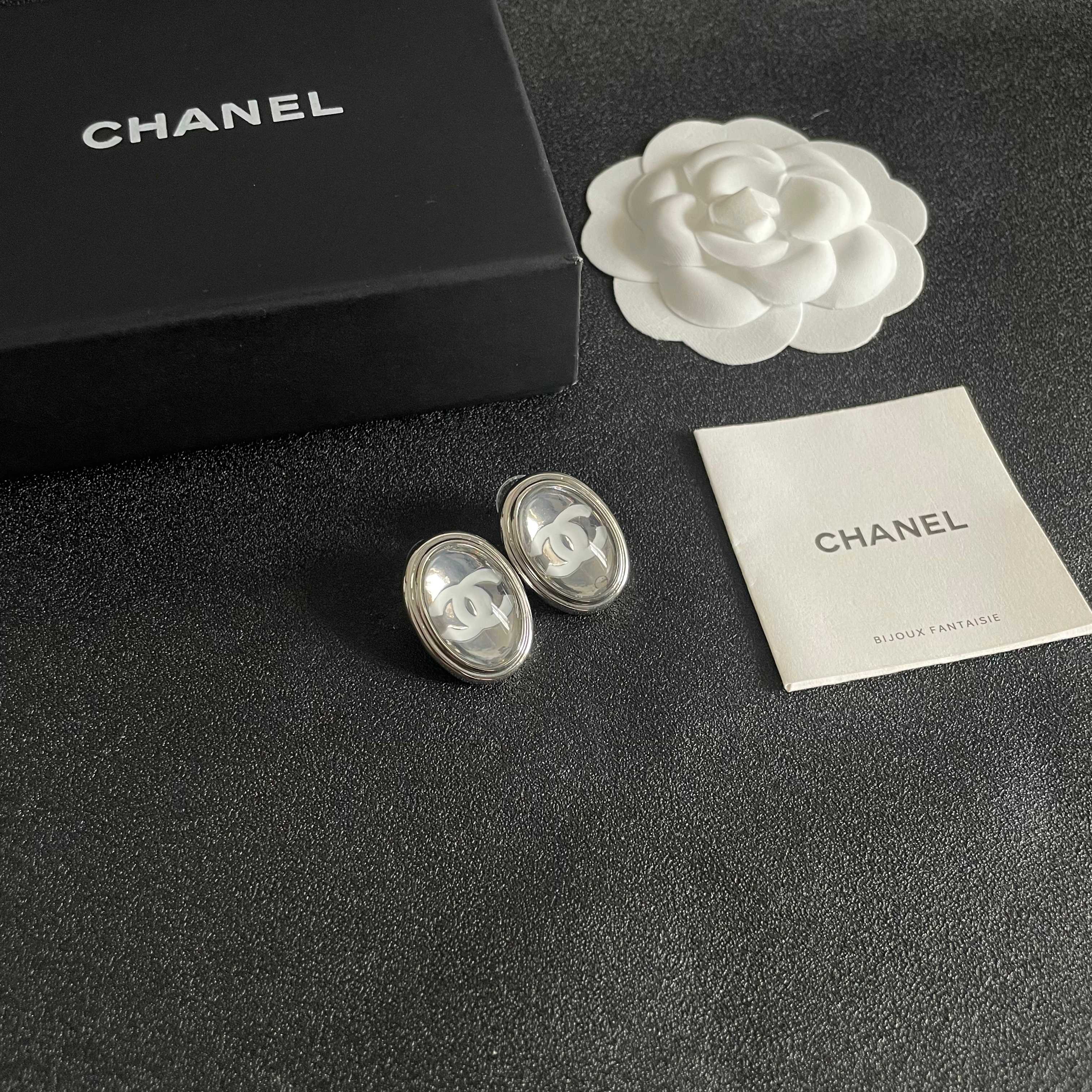 Vintage-Inspired Minimalist Stud Earrings | Refined Daily Elegance