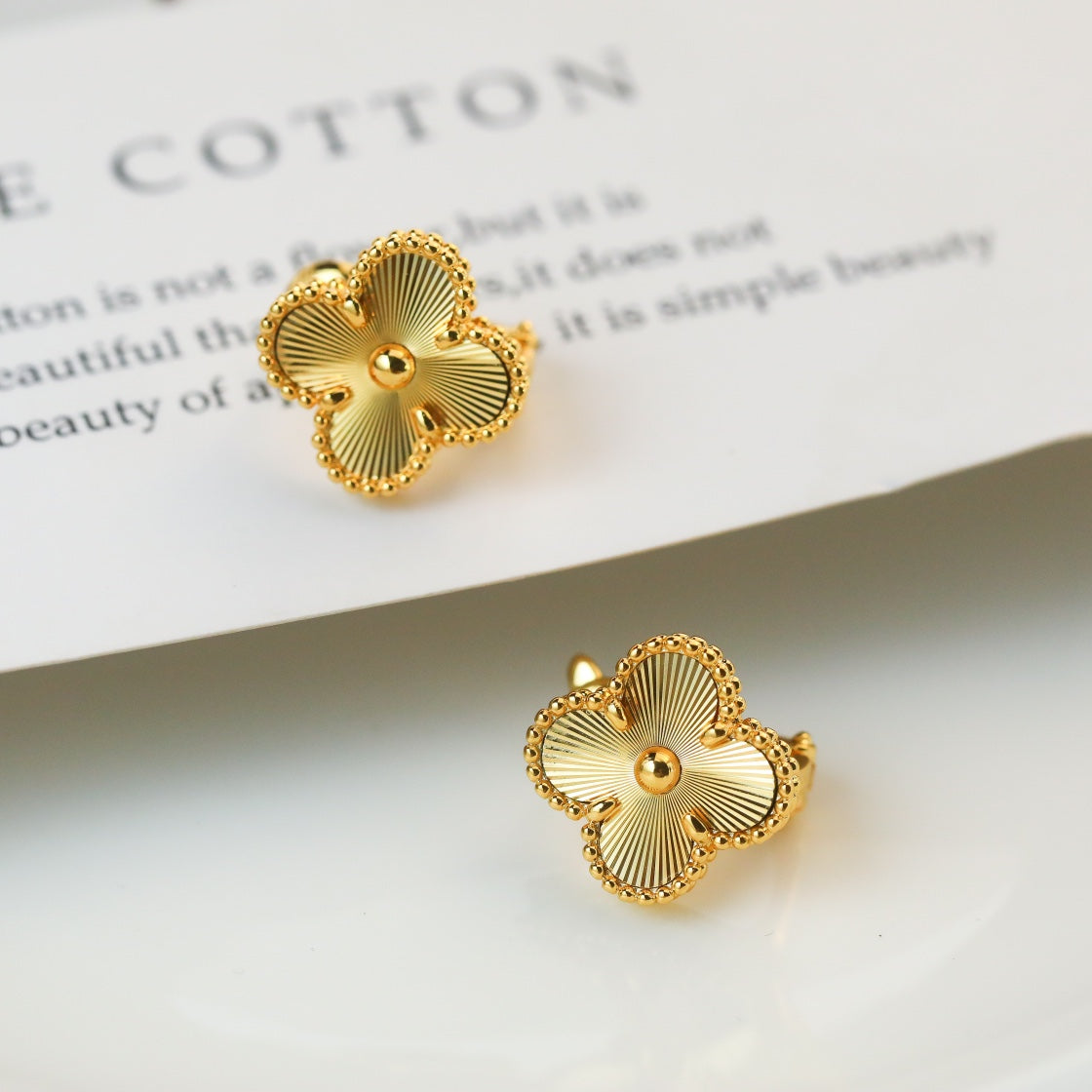 Four-Leaf Clover Mother-of-Pearl Stud Earrings | Premium Fine-Jewelry Finish