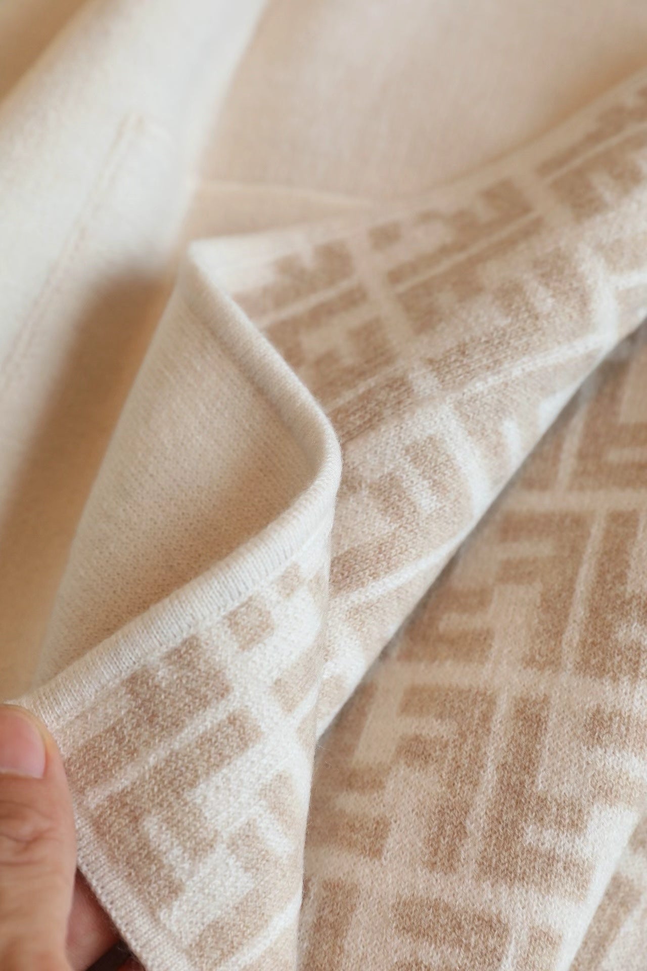 Double-Sided Wool–Cashmere Blend Knit Cape Coat | Soft · Warm · Elevated