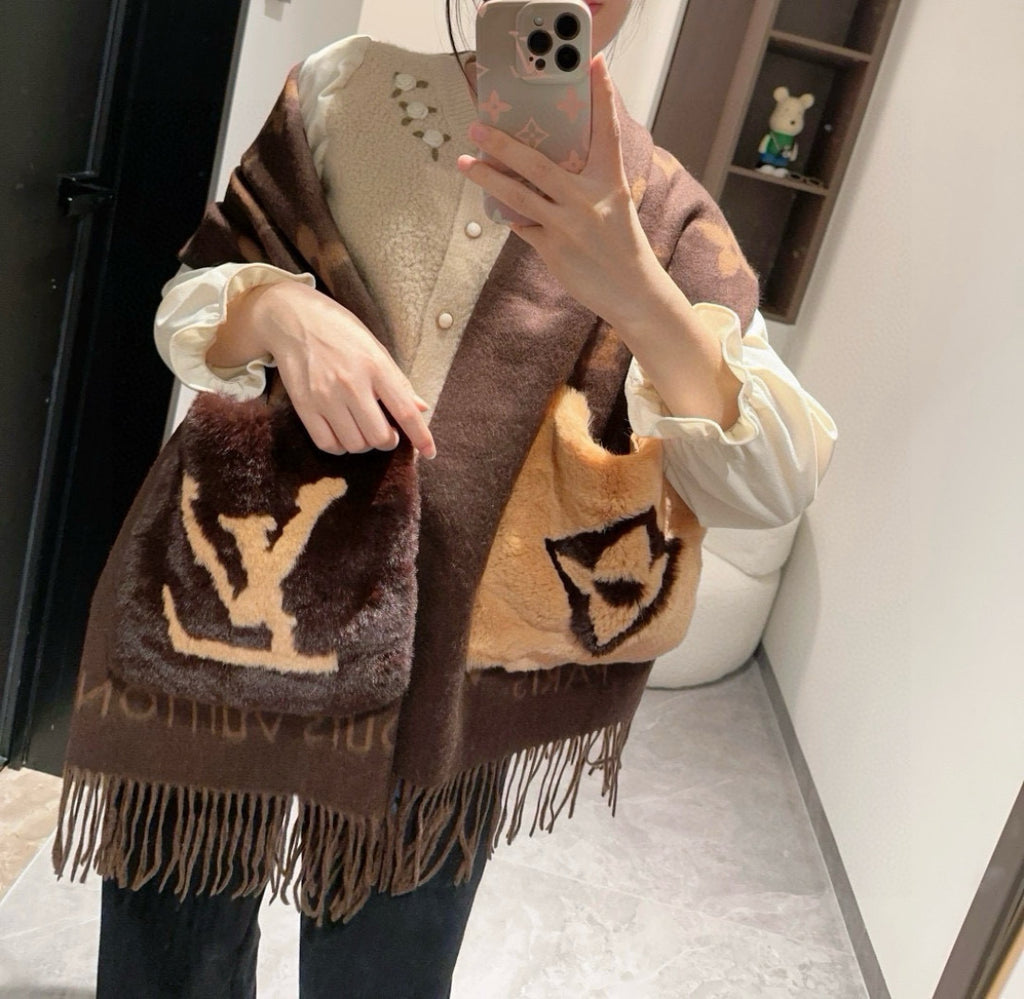 Luxury Cashmere Scarf with Pocket &amp; Decorative Details — 190 × 46 cm