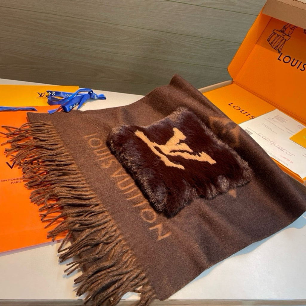 Luxury Cashmere Scarf with Pocket &amp; Decorative Details — 190 × 46 cm