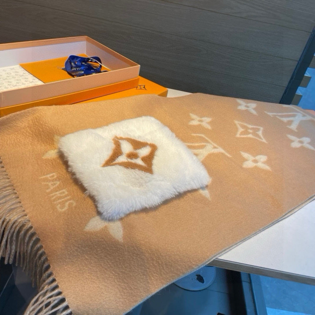 Luxury Cashmere Scarf with Pocket &amp; Decorative Details — 190 × 46 cm