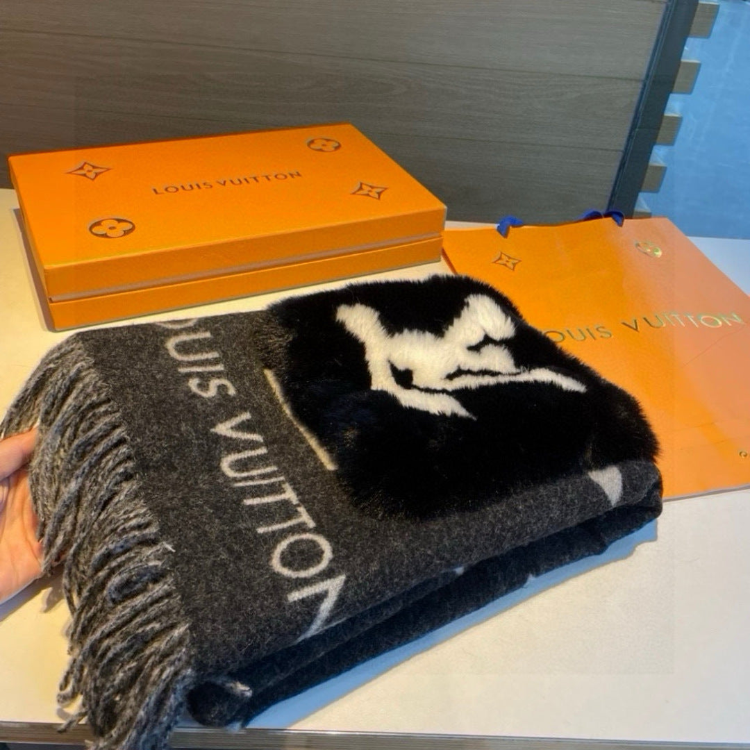 Luxury Cashmere Scarf with Pocket &amp; Decorative Details — 190 × 46 cm