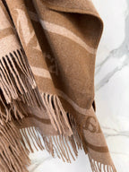 Premium Wool Cape Wrap — 100% Soft Lambswool | 130 × 160 cm