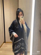 Premium Wool Cape Wrap — 100% Soft Lambswool | 130 × 160 cm
